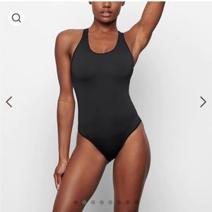 Skims Utility Sport Scoop bodysuit